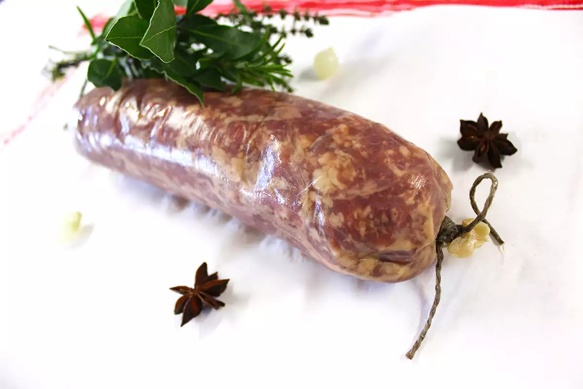 Saucisson à cuire