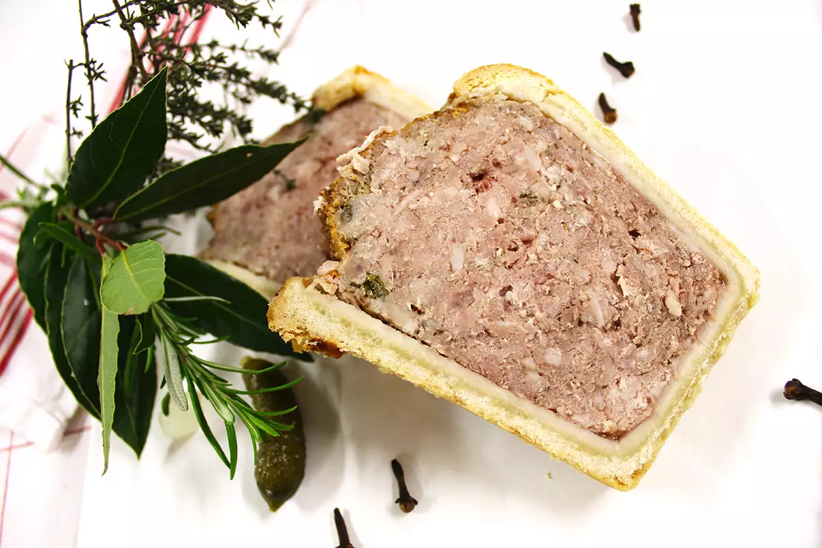 Pâté en croute en tranche